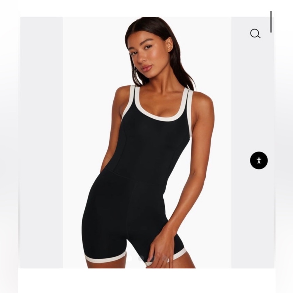 ISO set active contrast shortysuit in size large